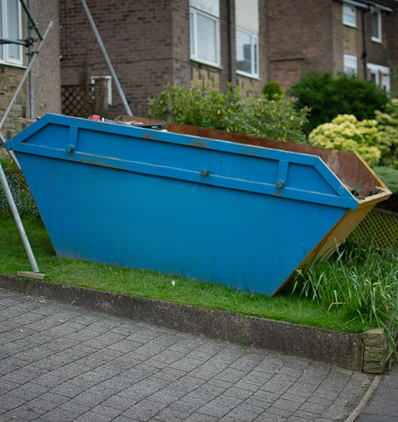 8 Yard Maxi Skip Hire for Home and Garden Waste in Shipley